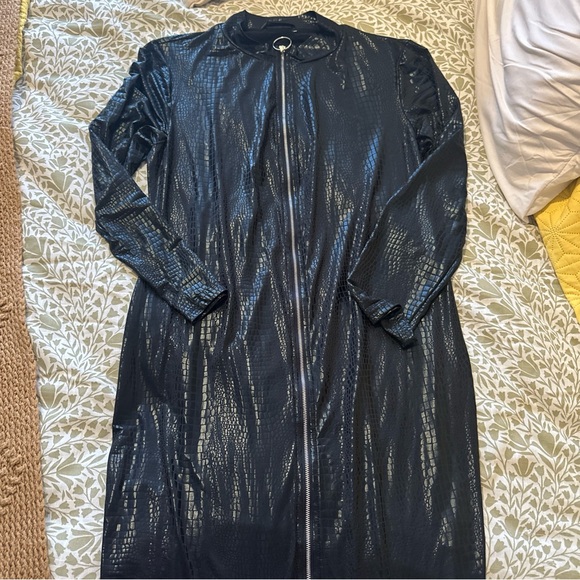 Shein Women’s Dress Black Size 1X Snake Print Zip Front - Picture 1 of 5